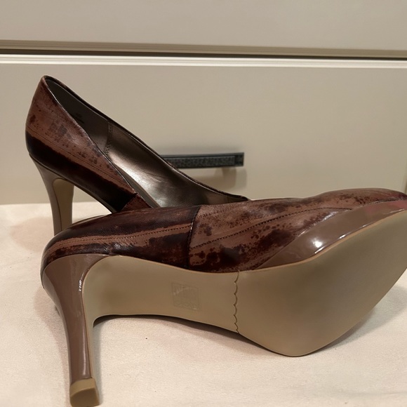 🎁Simple but classy comfort, worn once bought in Europe - Picture 2 of 4